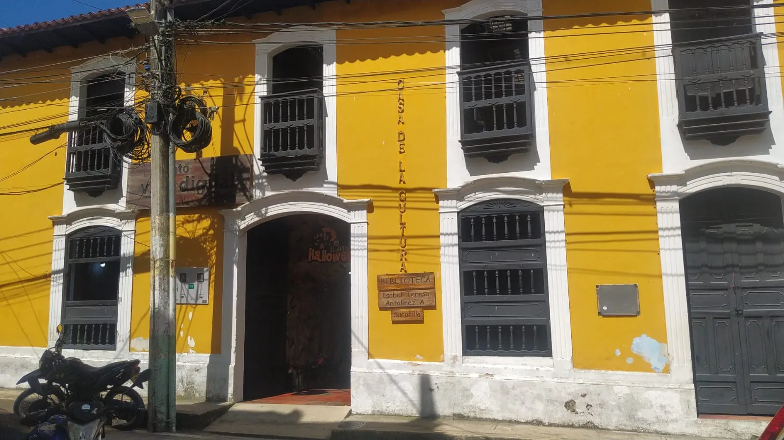 Imagen de la biblioteca